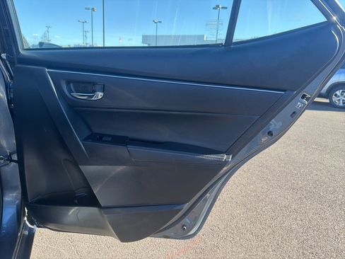 Used 2018 Toyota Corolla L image 20