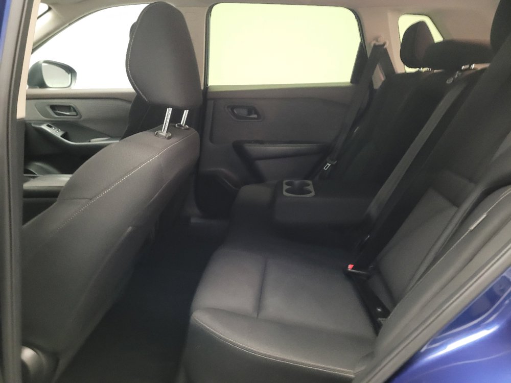 Used 2023 Nissan Rogue S FWD image 18