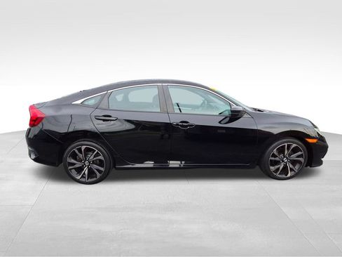 Used 2019 Honda Civic Sport image 4