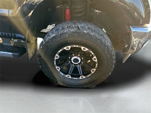 Used 2016 Ford F350 Lariat w/ Chrome Package image 8