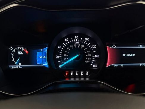 Used 2018 Ford Fusion Titanium AWD/4WD image 17