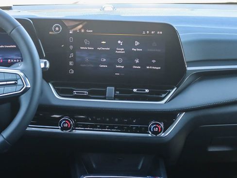 New 2026 Chevrolet Equinox LT w/ Convenience Package II image 12