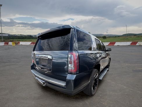 Used 2020 GMC Yukon Denali w/ Open Road Package AWD/4WD image 3