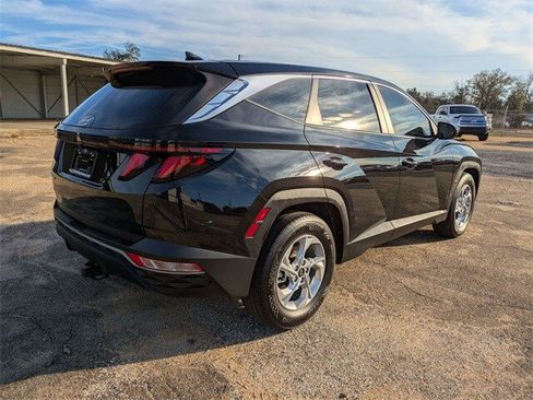 Used 2024 Hyundai Tucson SE image 4