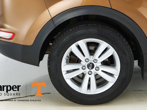 Used 2017 Kia Sportage LX AWD/4WD image 13