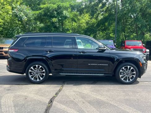 Used 2024 Jeep Grand Cherokee L Overland w/ Advanced Protech Group III AWD/4WD image 57