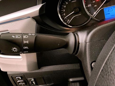 Used 2015 Toyota Corolla LE image 30