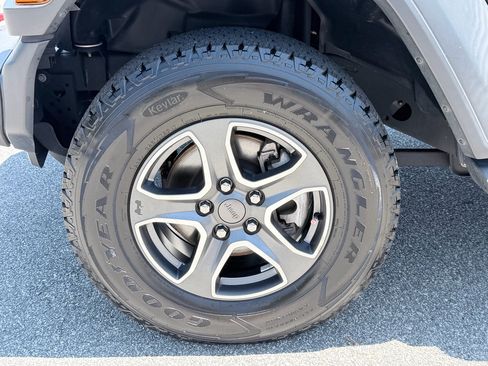 Used 2020 Jeep Wrangler Sport AWD/4WD image 30