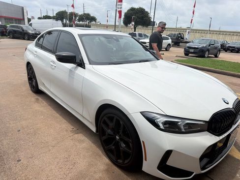 Used 2026 BMW 330i Sedan w/ M Sport Package RWD image 4