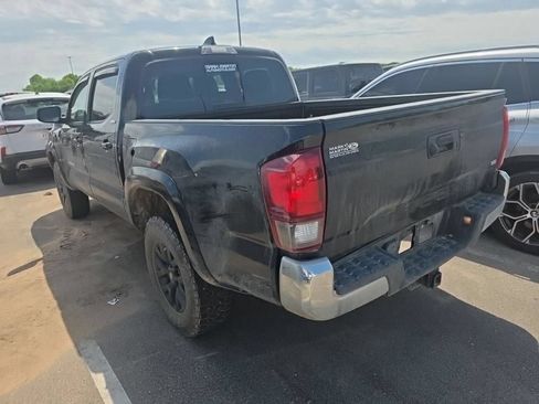 Used 2022 Toyota Tacoma SR5 RWD image 4