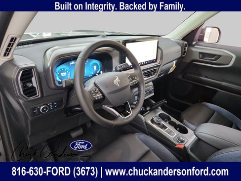 New 2025 Ford Bronco Sport Outer Banks w/ Outer Banks Tech Package+ AWD/4WD image 11