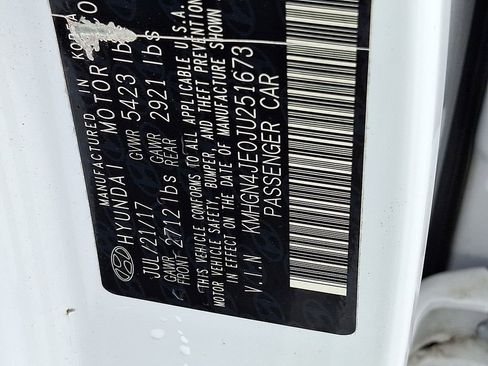 Used 2018 Genesis G80 3.8 image 28