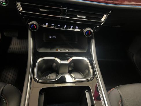 New 2026 Chevrolet Traverse RS w/ LPO, Floor Liner Package image 77