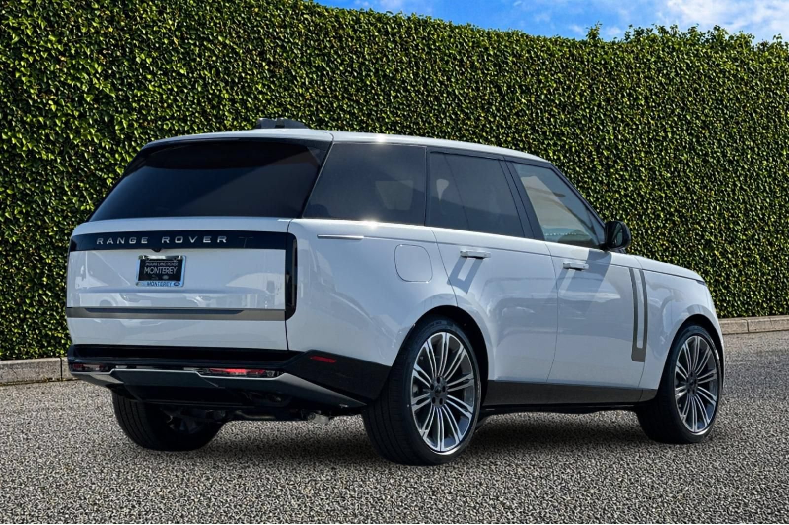 New 2026 Land Rover Range Rover SE AWD/4WD image 6
