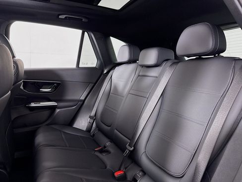 New 2026 Mercedes-Benz GLC 300 image 7