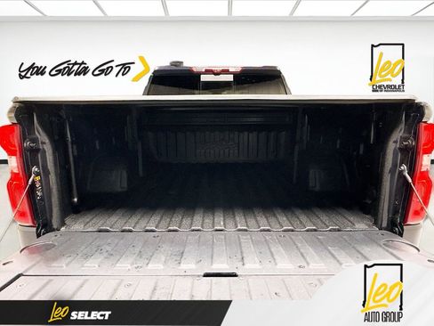 Used 2024 Chevrolet Silverado 1500 High Country w/ High Country Premium Package AWD/4WD image 28