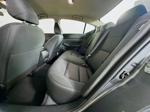 Used 2025 Nissan Altima 2.5 SV image 26