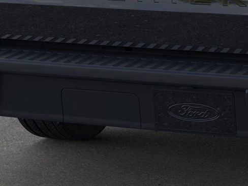 New 2025 Ford Maverick XL image 23