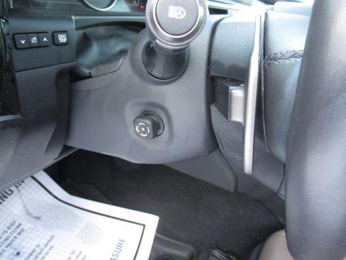 Used 2024 Lexus ES 350 w/ Premium Package image 24