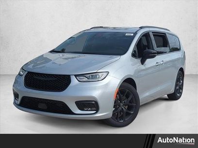 New 2026 Chrysler Pacifica Limited