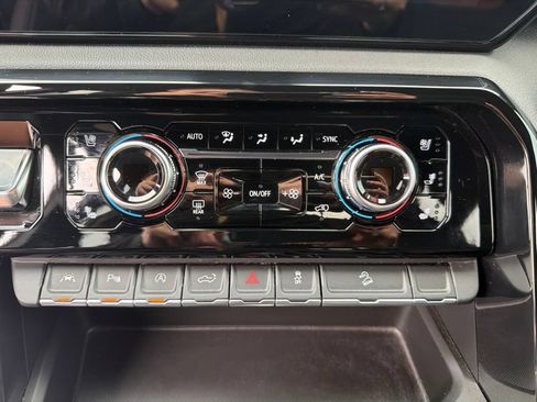 Used 2026 GMC Sierra 1500 AT4 w/ AT4 Premium Package AWD/4WD image 33