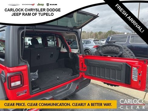 Used 2025 Jeep Wrangler Sport image 38