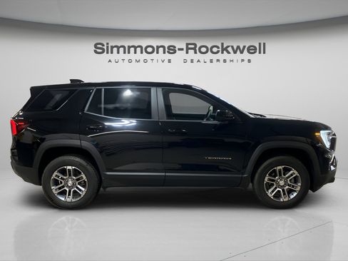 Used 2026 GMC Terrain Elevation image 4