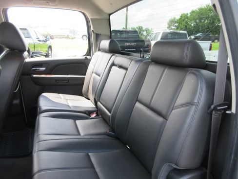 Used 2011 Chevrolet Silverado 1500 LTZ w/ Suspension Package, Off-Road AWD/4WD image 19