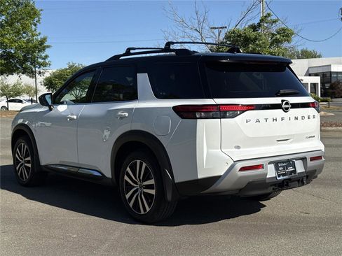 Used 2025 Nissan Pathfinder Platinum w/ Cargo Package FWD image 27