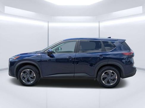 Used 2024 Nissan Rogue SV FWD image 6