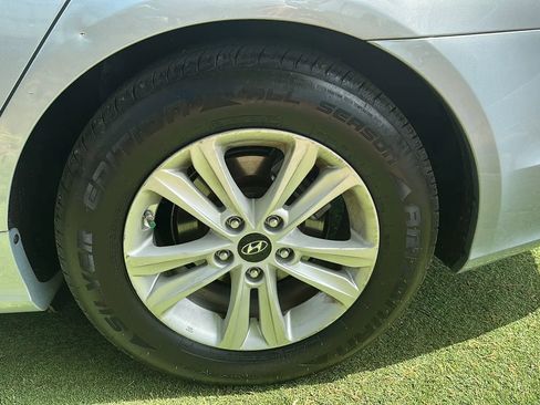 Used 2011 Hyundai Sonata GLS image 40