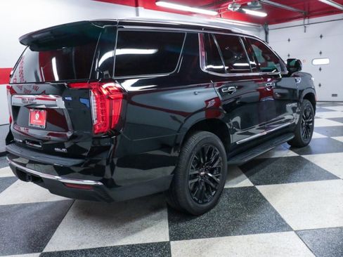 Used 2022 GMC Yukon SLT w/ SLT Premium Package image 7