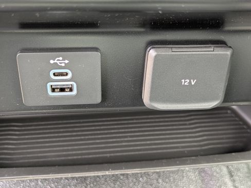 Used 2025 Ford F250 XL w/ 360-Degree Camera Package RWD image 25