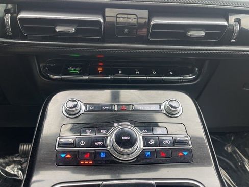 Used 2022 Lincoln Nautilus Reserve image 34