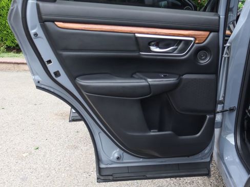 Used 2021 Honda CR-V Touring image 41