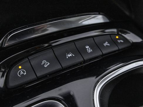 Used 2023 Buick Envision Avenir AWD/4WD image 32
