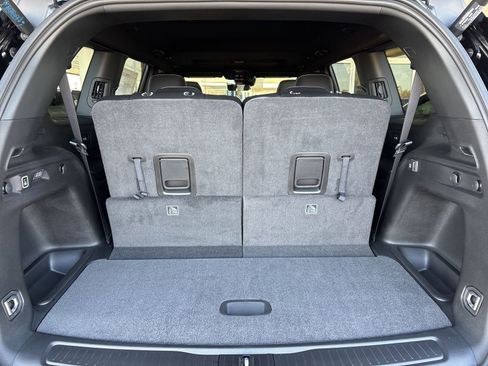 New 2025 Jeep Grand Cherokee L Altitude image 14