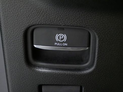 Certified 2024 Jeep Grand Cherokee L Overland w/ Trailer Tow Package image 29