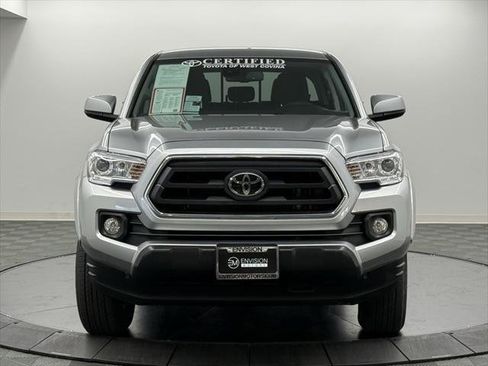 Certified 2022 Toyota Tacoma SR5 image 3
