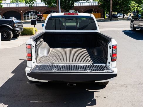 New 2026 Nissan Frontier SV w/ Tow Package AWD/4WD image 8