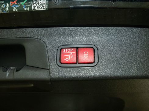 Used 2025 Mercedes-Benz GLS 450 GLS 450 image 6