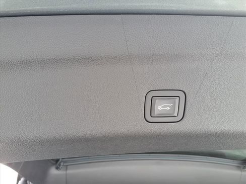 Certified 2023 Chevrolet Tahoe RST w/ Sport Performance Package image 18