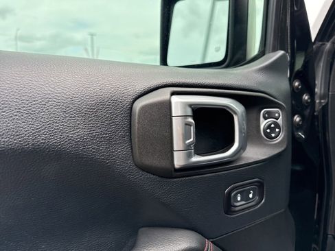 Used 2019 Jeep Wrangler Unlimited Rubicon AWD/4WD image 20