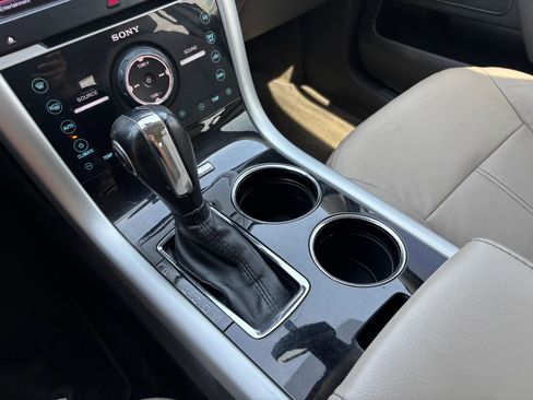 Used 2013 Ford Edge Limited image 29