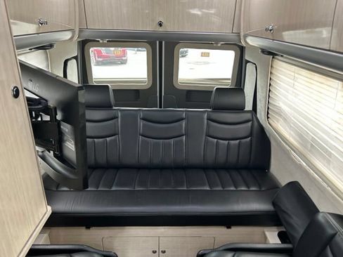 Used 2015 Mercedes-Benz Sprinter 3500 image 28