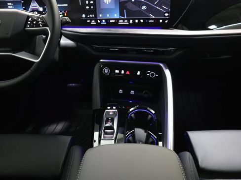 Certified 2025 Audi Q5 Premium Plus w/ Premium Plus AWD/4WD image 20
