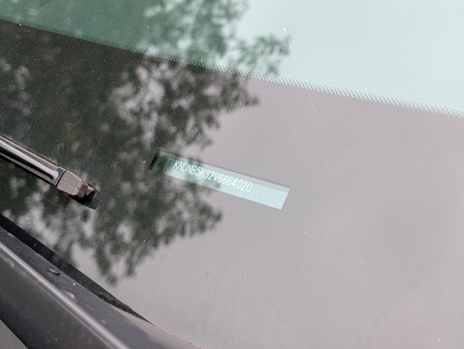New 2027 Kia Carnival LX FWD image 34