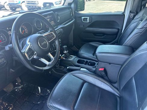 Used 2020 Jeep Wrangler Unlimited Sahara w/ LED Lighting Group AWD/4WD image 11