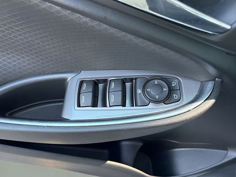 Used 2020 Chevrolet Malibu LT FWD image 27