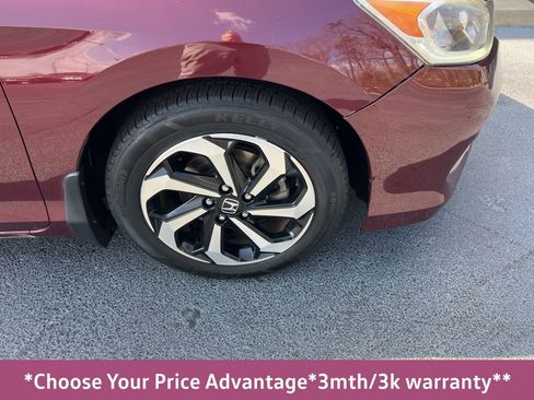 Used 2017 Honda Accord EX image 11